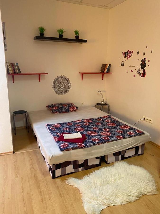 Apartman-Raca Bratislava Buitenkant foto