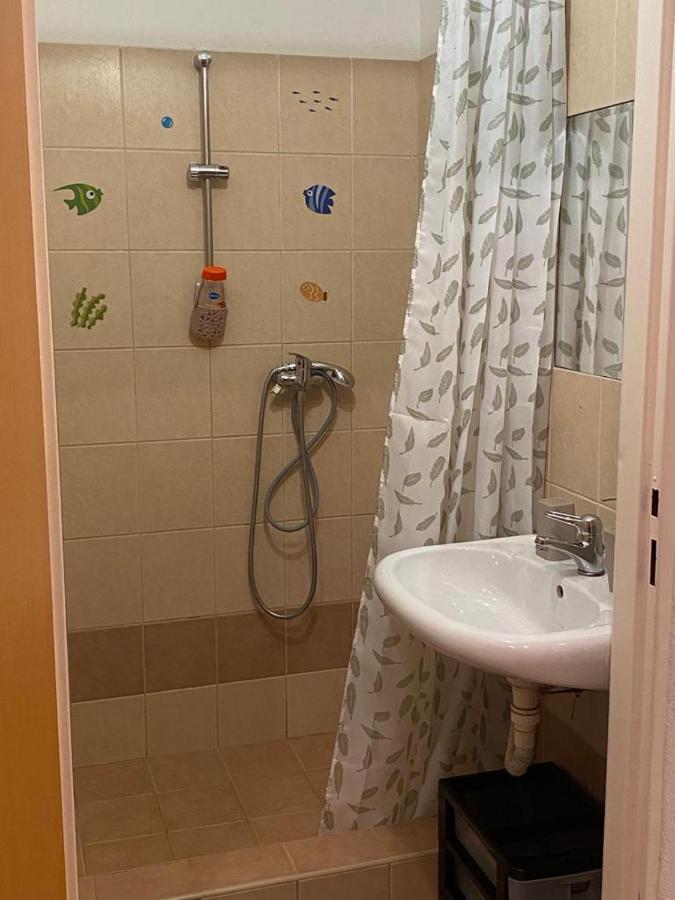 Apartman-Raca Bratislava Buitenkant foto